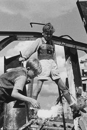 actor Edmund Moeschke large photo