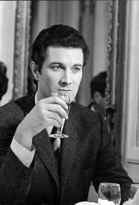 actor Guy Frangin large photo