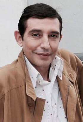 actor Roberto Cairo large photo