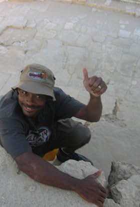 actor David Raynr large photo