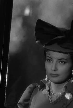 actor Lia Di Leo large photo