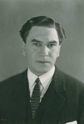 actor Richard Lund large photo