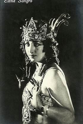 actor Elena Sangro large photo