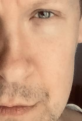 actor Niko Saarela large photo