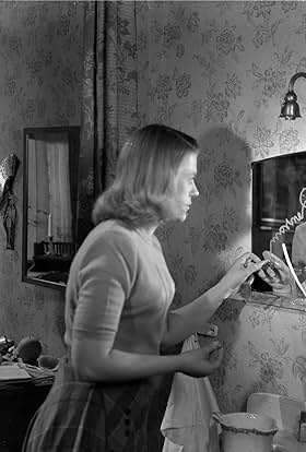 actor Berta Hall large photo