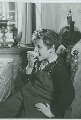 actor Tom Olsson large photo