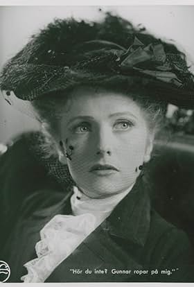 actor Vibeke Falk large photo