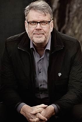 actor Hans Rosenfeldt large photo