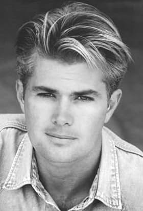 actor Tom Case large photo