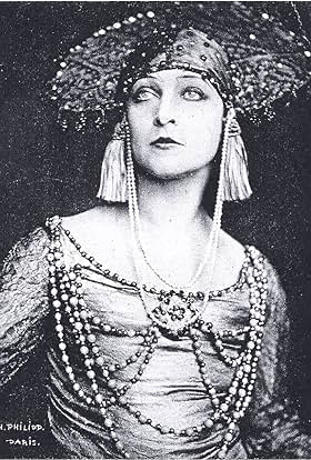 actor Elsa Krueger large photo