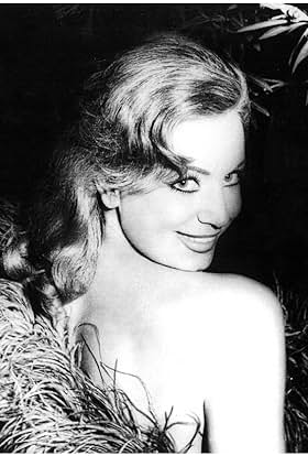 actor Carmen de Lirio large photo