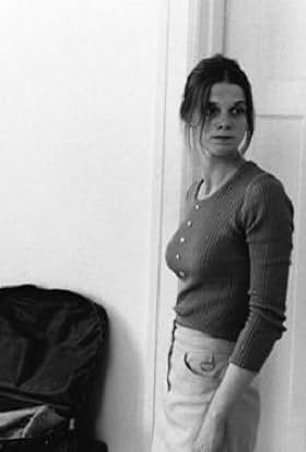 actor Esther Auger large photo