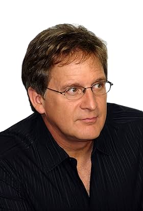 actor Joe Fowler large photo