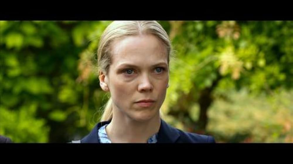 actor Hildegun Riise large photo