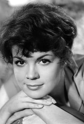 actor Gina Albert large photo