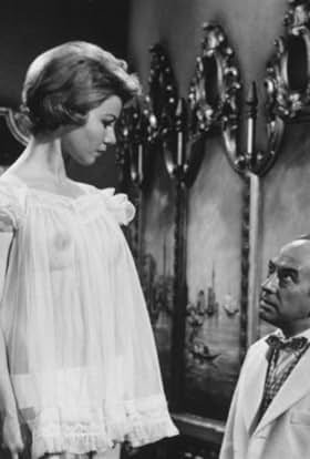 actor Nadine Tallier large photo