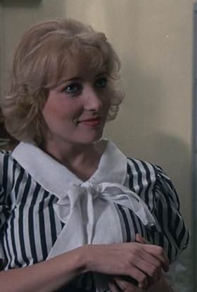 actor Pauline Lafont large photo