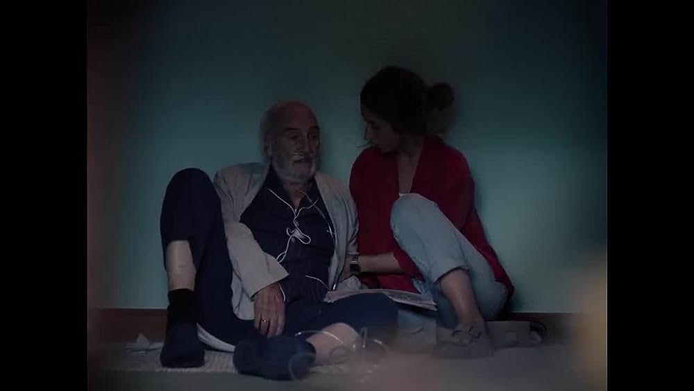 actor Klara Badiola large photo