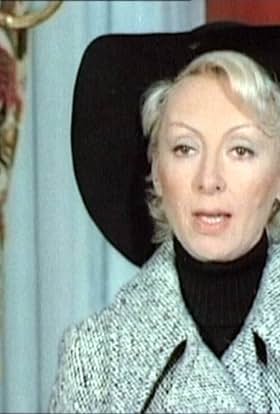 actor Madeleine Delavaivre large photo