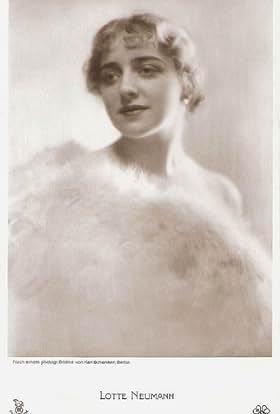 actor Lotte Neumann large photo