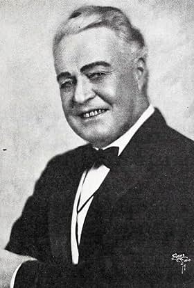 actor Howard Truesdale large photo