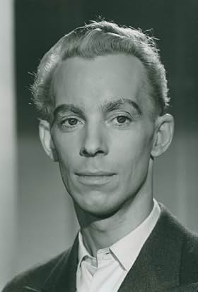 actor Sven-Eric Gamble large photo