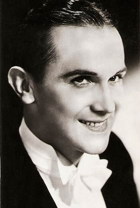 actor Pierre Mingand large photo