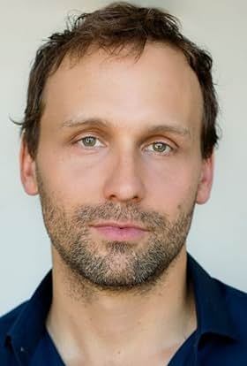 actor Émile Proulx-Cloutier large photo