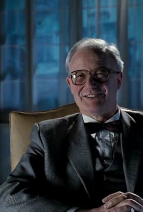 actor Derek Powney large photo