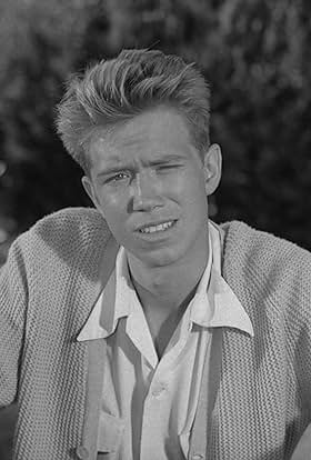 actor Buzz Martin large photo