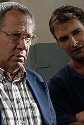 actor Victor Reinier large photo