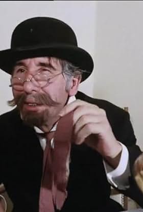 actor Johannes Buzalski large photo