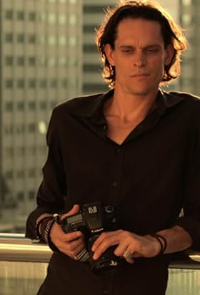 actor Oliver Williams large photo