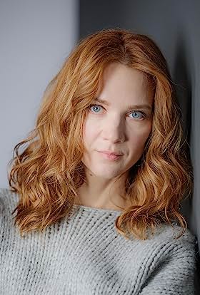 actor Odile Vuillemin large photo