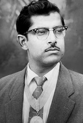 actor Hrishikesh Mukherjee large photo
