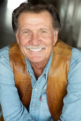 actor Tom Gillen large photo