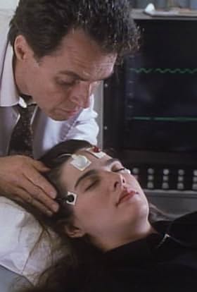 actor Samantha Scully large photo