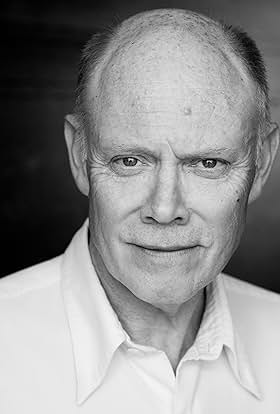 actor Robin Hooper large photo