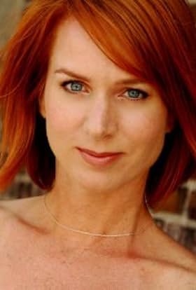 actor Michelle Maryk large photo