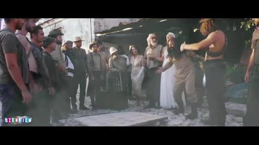 actor Meral Perin large photo