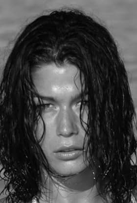 actor Hayet Belhalloufi large photo