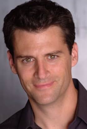 actor Mike Siegel large photo