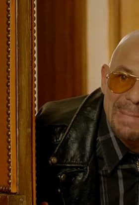 actor Christian Hecq large photo