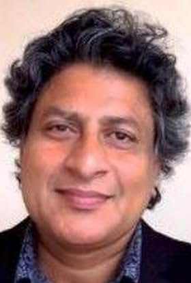 actor Joy Augustine large photo