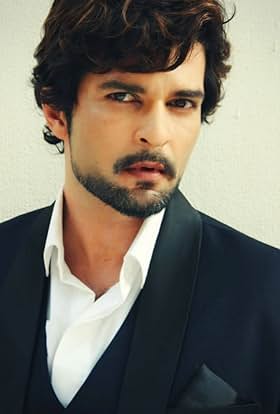 actor Raqesh Bapat large photo