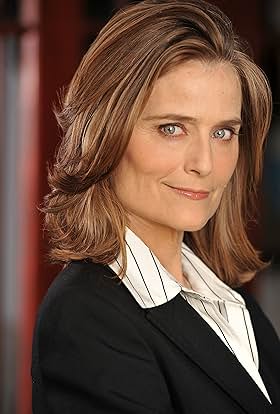 actor Elizabeth Karr large photo