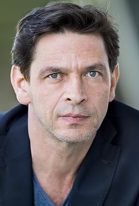 actor Tom Mikulla large photo