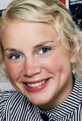 actor Ellen Fjæstad large photo