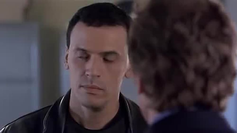 actor Yann Hnautra large photo