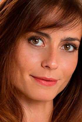 actor Patrícia Tavares large photo